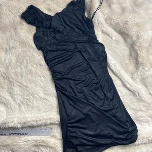 Guess rouched stretch mini dress size XL, fits like medium